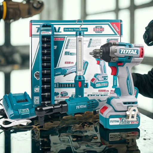 Llave De Impacto 500NM 1/2" 20V + Chicharra 65 NM 3/8 + 2 Baterías + 1 Cargador + Dados + Lampara Total